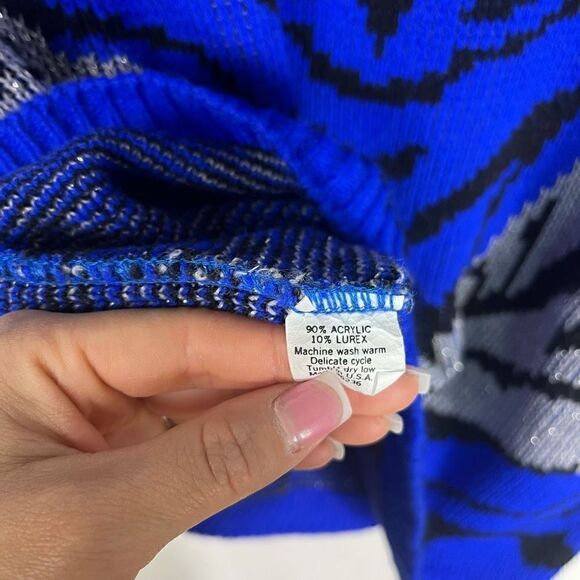 Arielle Vintage Women’s sweater Size S/MBlue Knit Animal Print - Picture 6 of 14